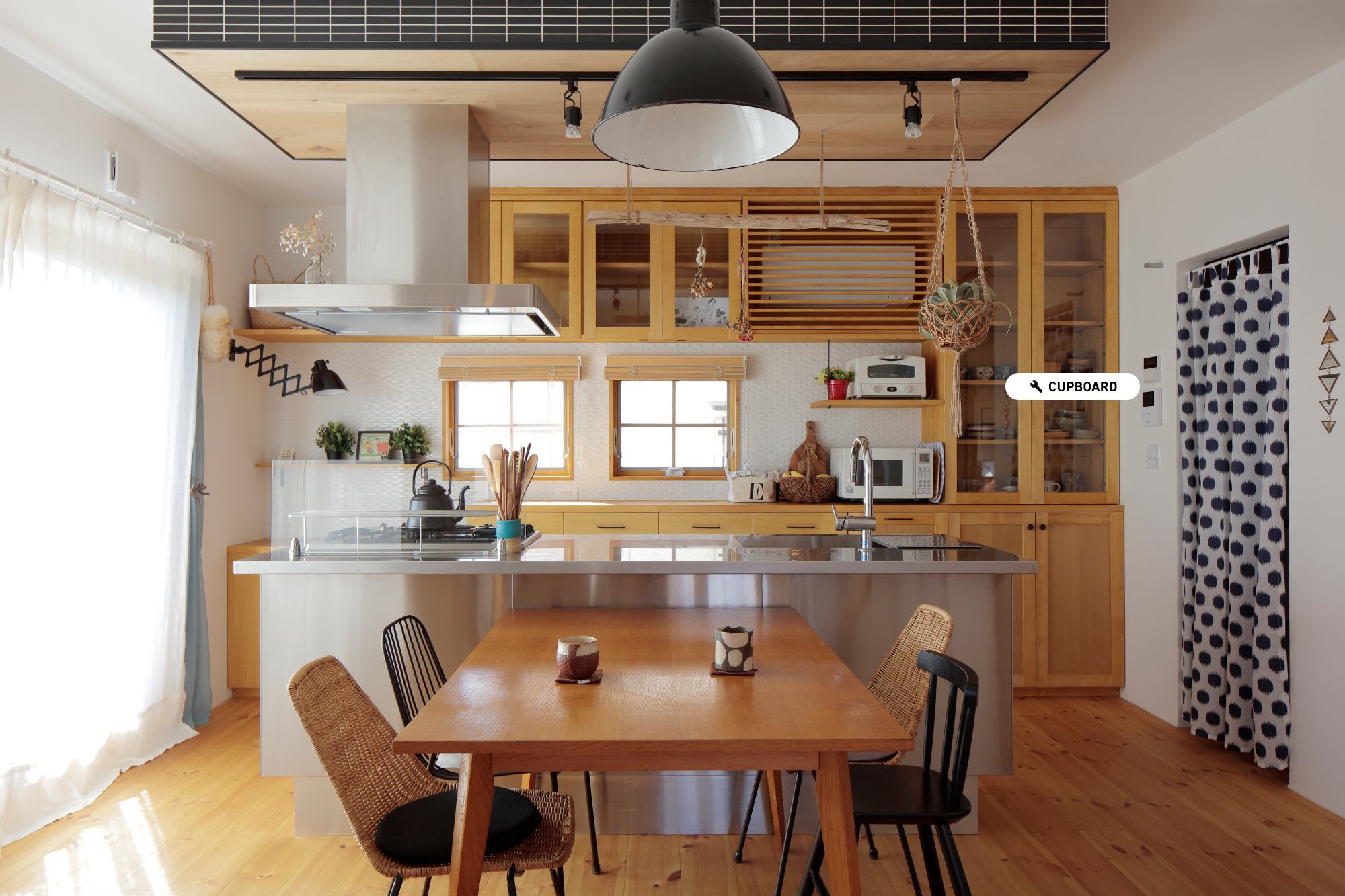 「CUPBOARD」画像