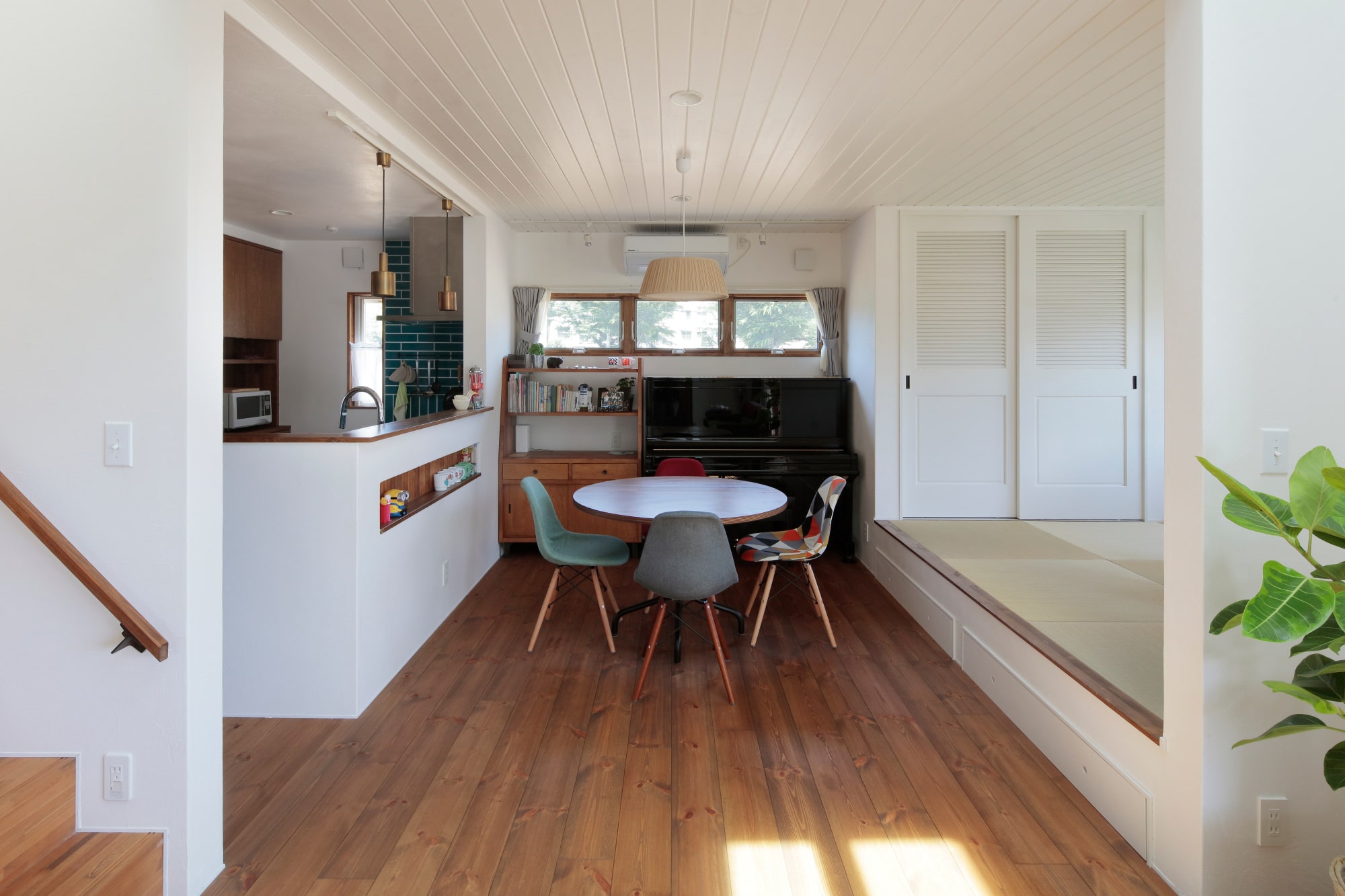 「パイン材フローリング」画像