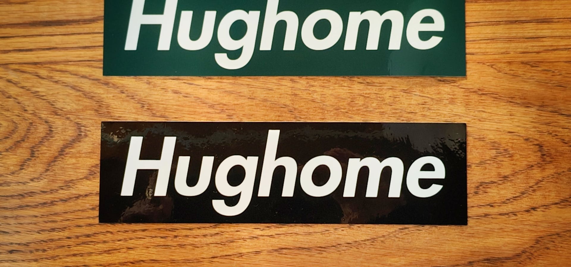 「【商品情報】HUGHOME "ハイスペック手刷りステッカー(屋外対応)"販売いたします。」のサムネイル画像です