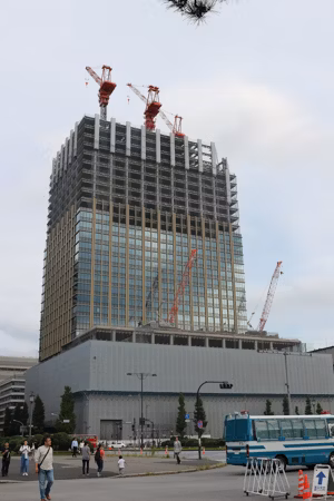 建設中のビル