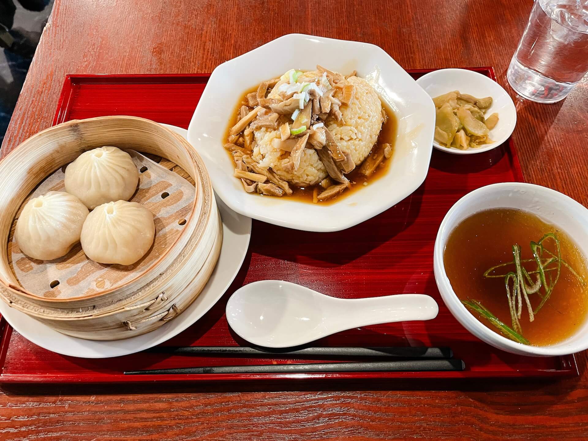 福包酒場の小籠包・あんかけチャーハンランチ