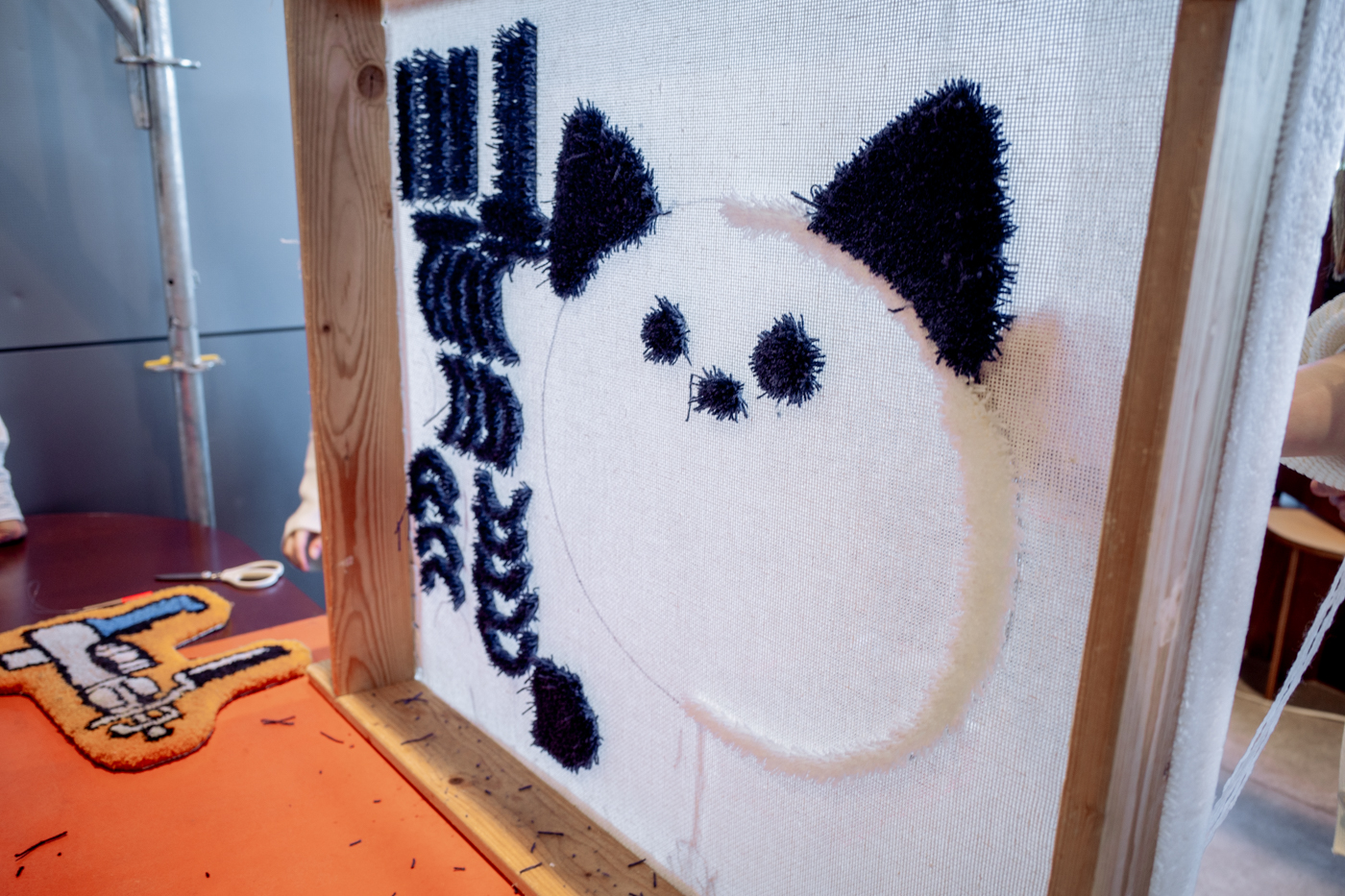 タフティングに初挑戦！箱猫ラグの制作から完成まで | ネッコノート