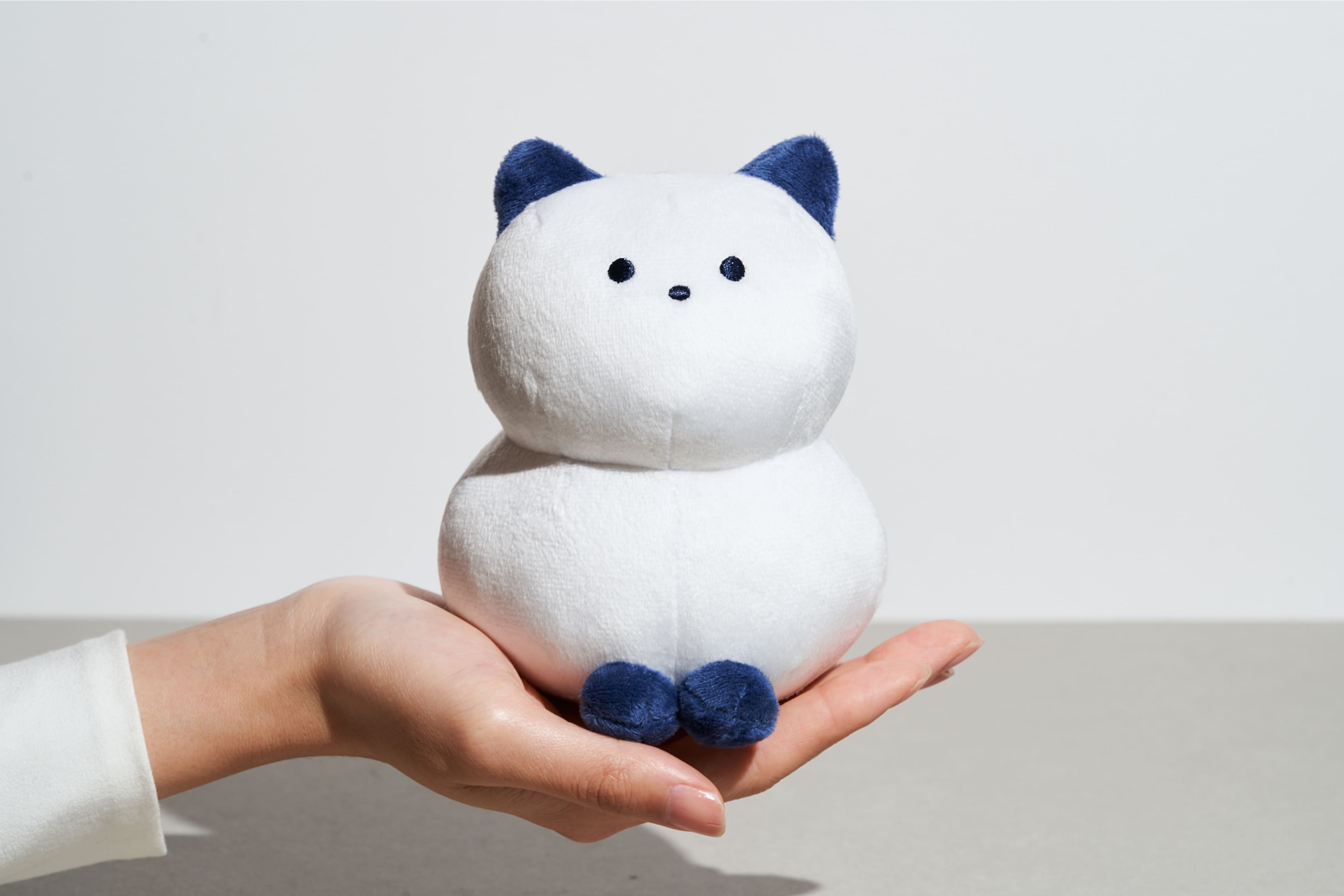 箱猫ぬいぐるみ