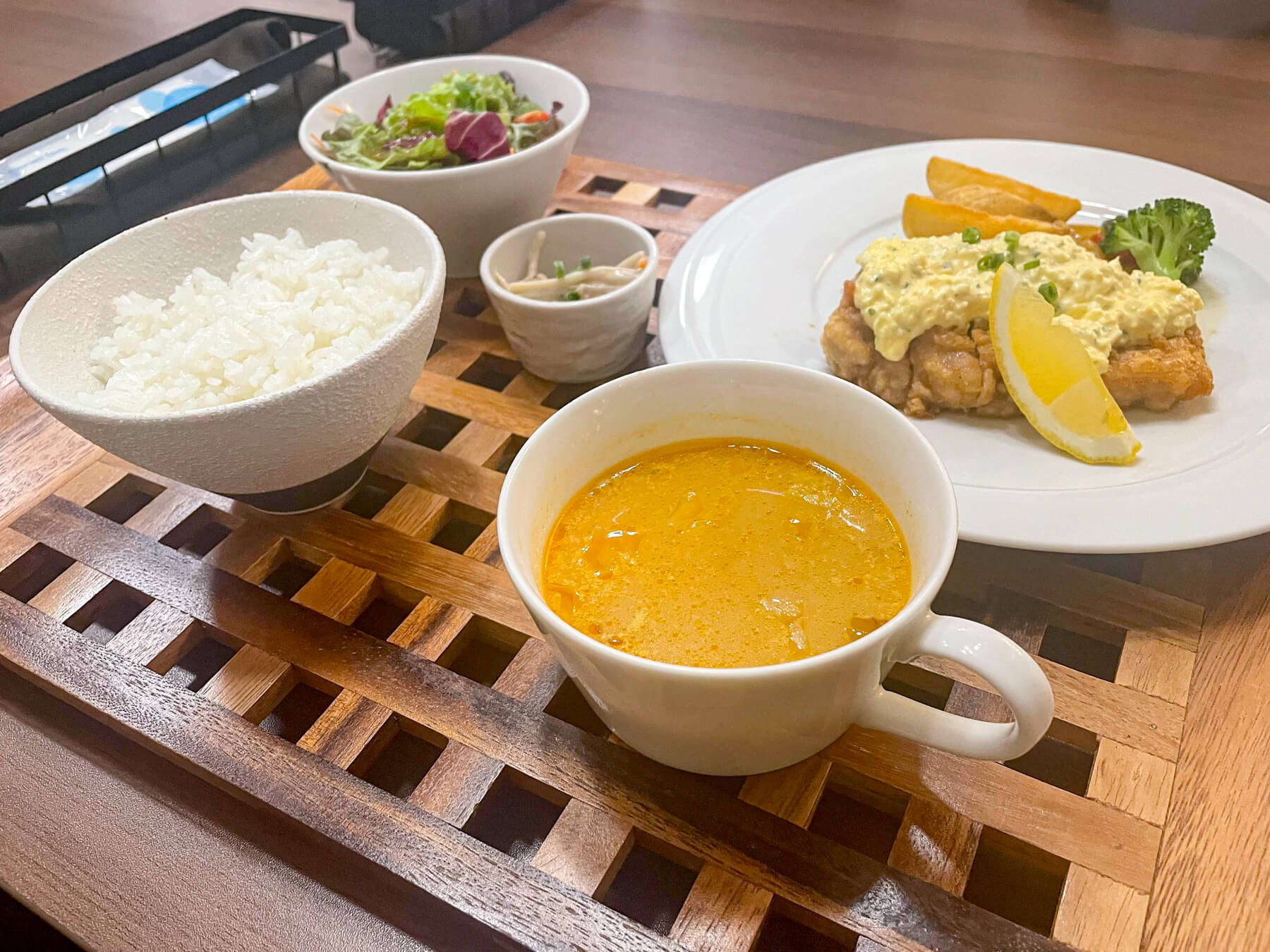 Kitchen てんのチキン南蛮ランチ
