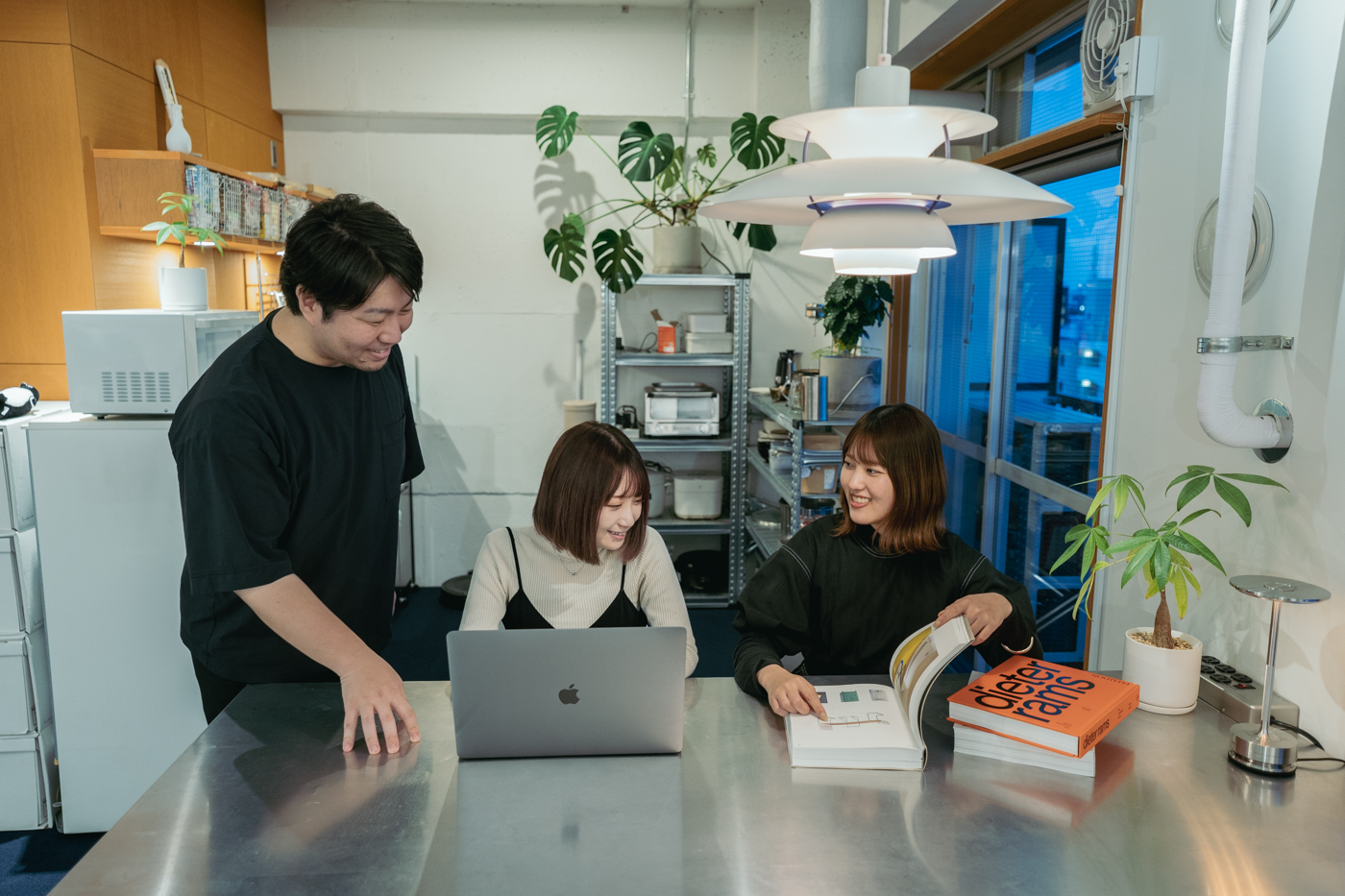Tokyo Office Member Photo01