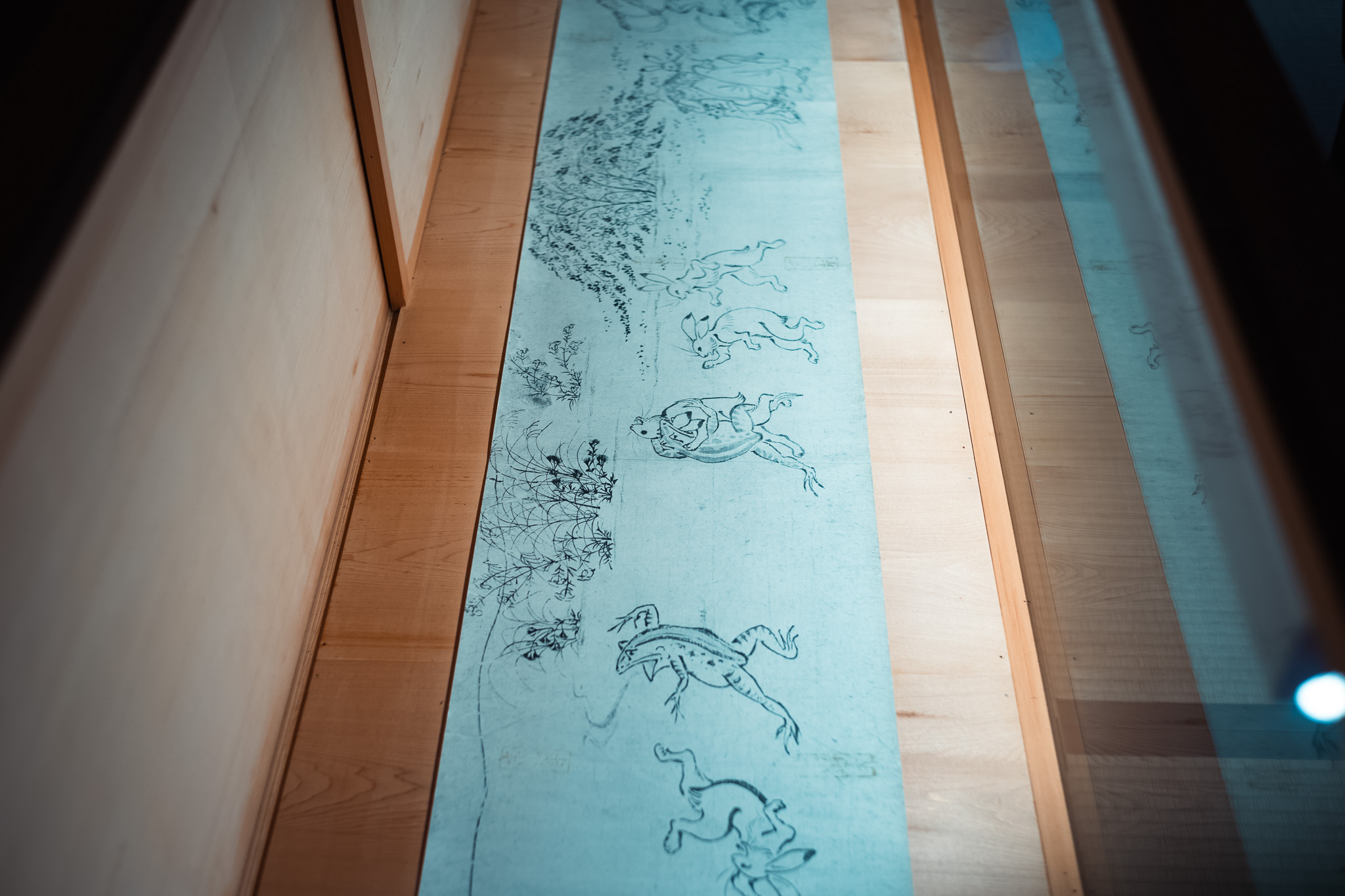 栂尾山「高山寺」の鳥獣戯画の絵巻物