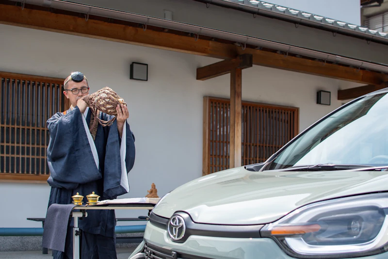 吹田からすぐ！車のお祓いはいつ受ける？納車日・交通安全祈願｜豊中・大聖山不動寺