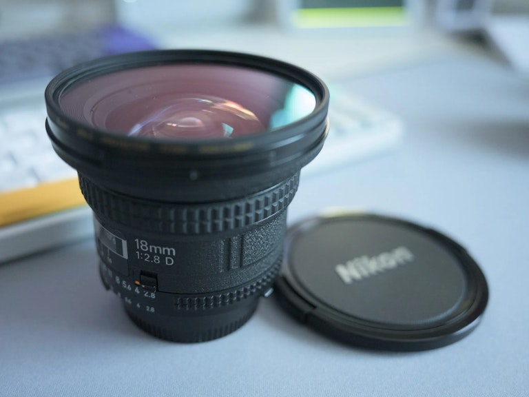 18mm F1.8D