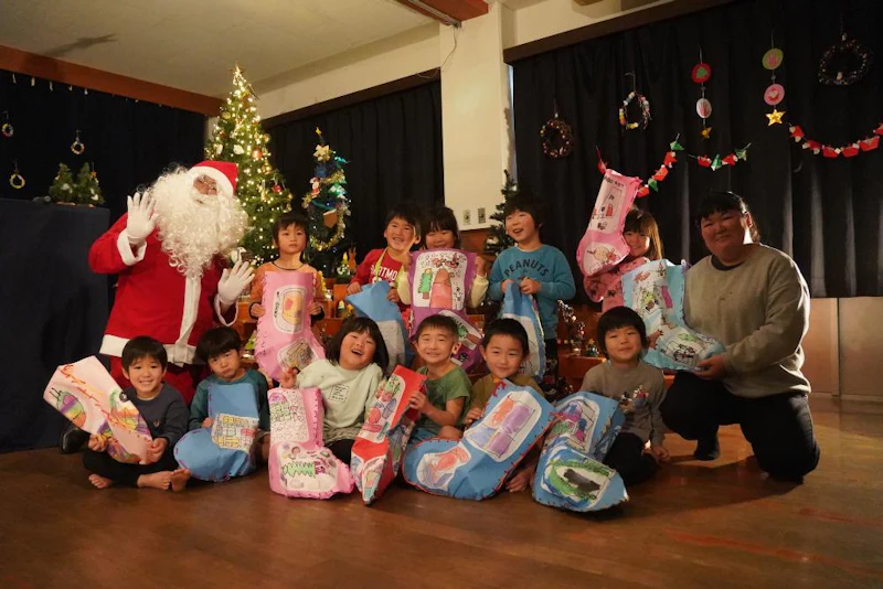 12月誕生会とクリスマス会　学童クリスマス会