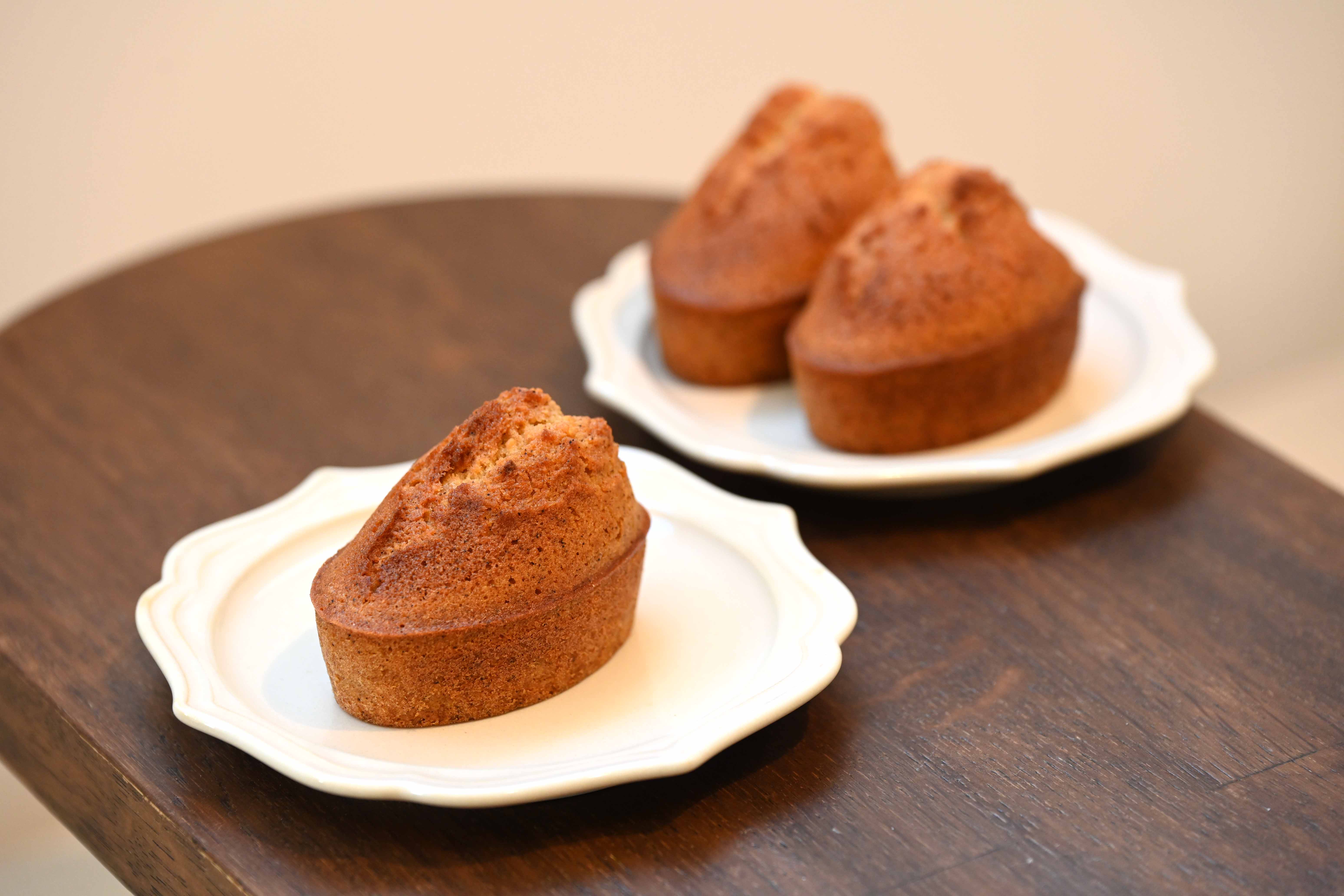 【逗子】甘い香り漂う「菓子屋 éme」で、ぽっこりかわいい焼きたてフィナンシェを