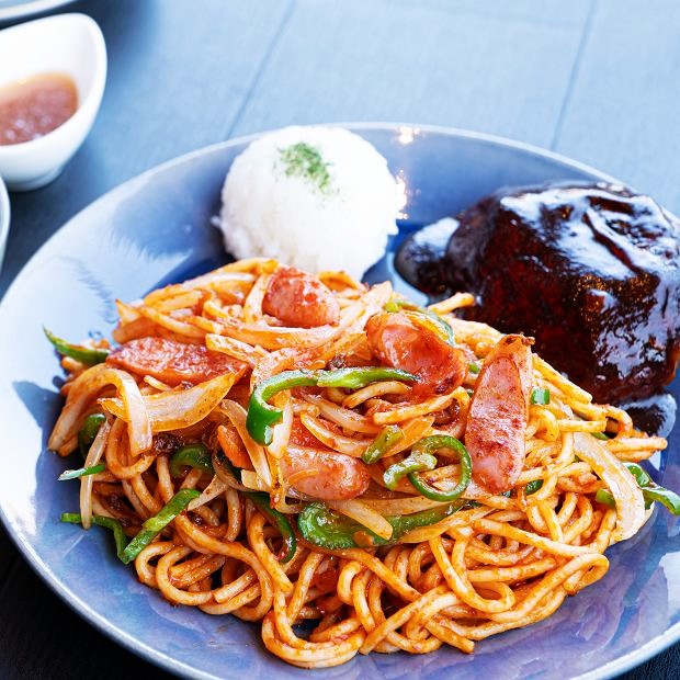 【野比】海を目の前に。老舗洋食店の味を再現した名物ナポリタンLa Table du Kunizaki