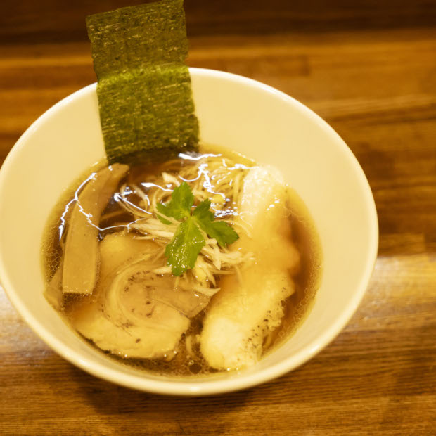 【三浦海岸】サンノゼから三浦へ、自然の一杯を届ける「中華そば あら井」