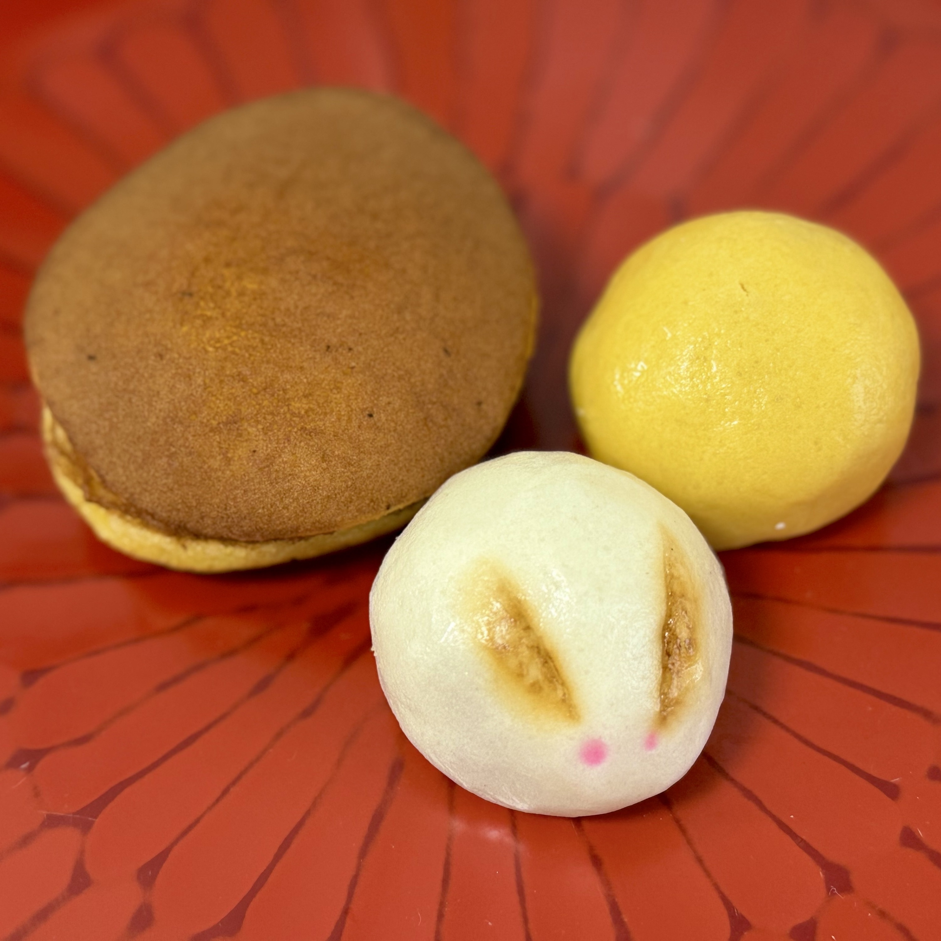 【横須賀】ふわふわ三笠と秋の和菓子。70年愛され続ける老舗「三吉野」が生む町のぬくもり