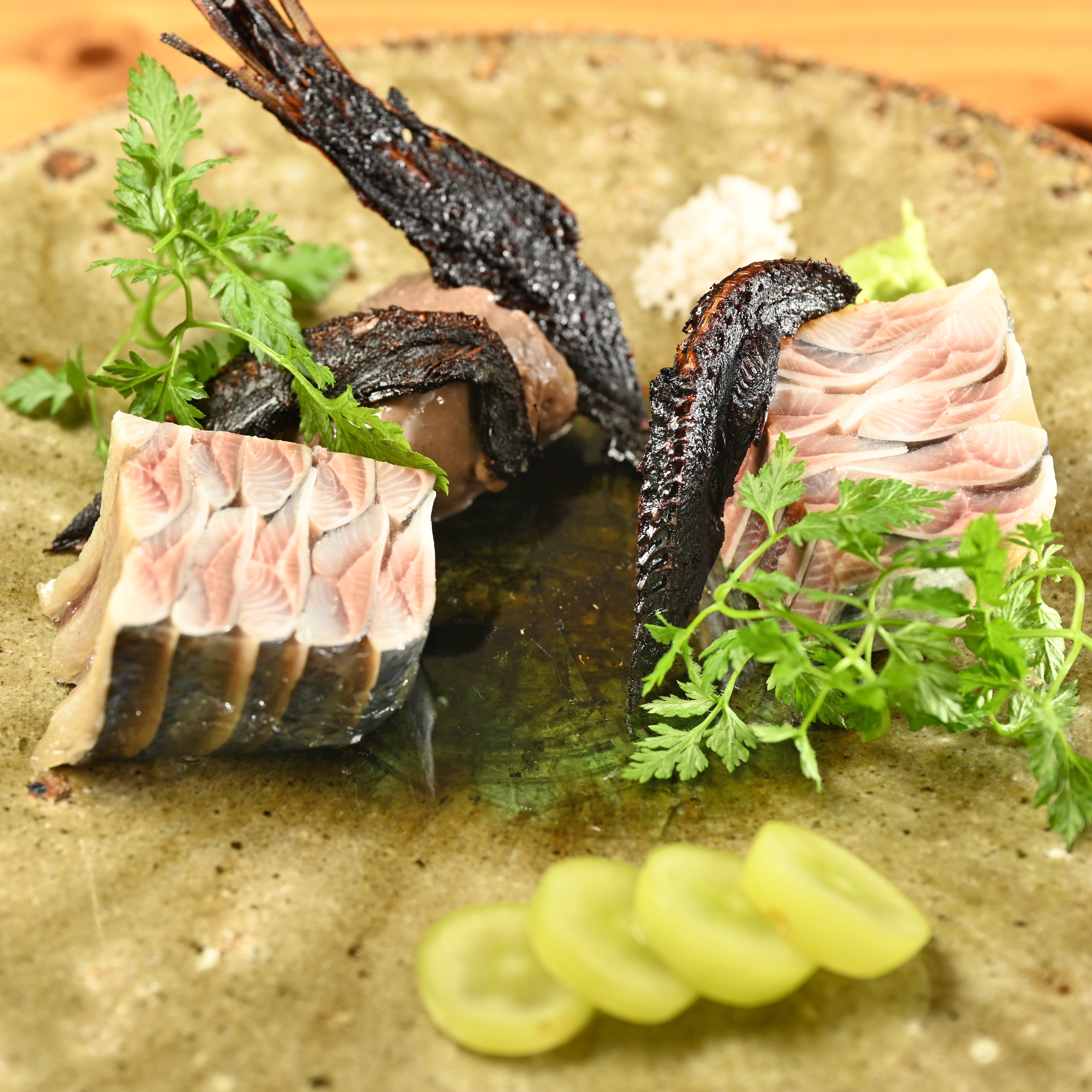 【逗子】鰯の命を一皿に。和酒ビストロKOYAの名物「鰯の酢〆テリーヌ」