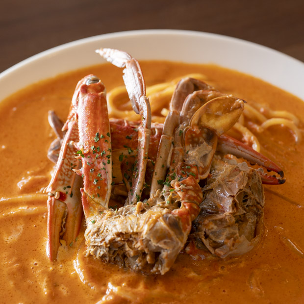 【横須賀】立石海岸を望む「レストランDon」で
「渡り蟹のトマトクリームスパゲティ」を味わう