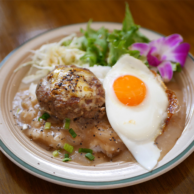 【横須賀】コクと旨み広がるグレービーソース！ロコモコ専門店 SNUG STAY DOOR CAFE