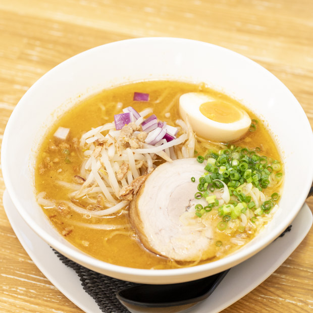 【横須賀】母の札幌味噌もやしラーメンが教えてくれた、家族の絆と“19”の奇跡「行くべぇ」