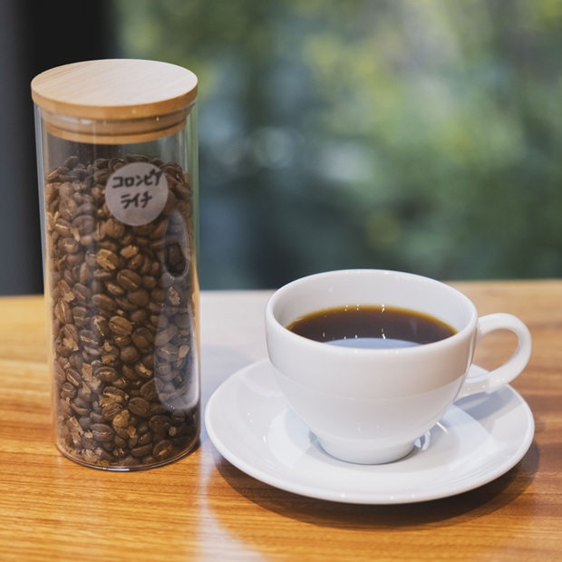 【三浦海岸】「Cafe134」こだわりの本格焙煎珈琲を楽しめるコワーキング＆カフェ