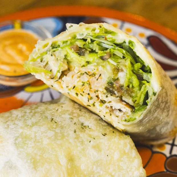 【横須賀】「LOOK UP」で触れるテックスメックスのブリトー＆カルチャー