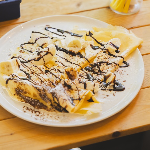 【三崎】「クレープ木の花」で、もちもち生地のクレープと家族と木の温もりに触れる