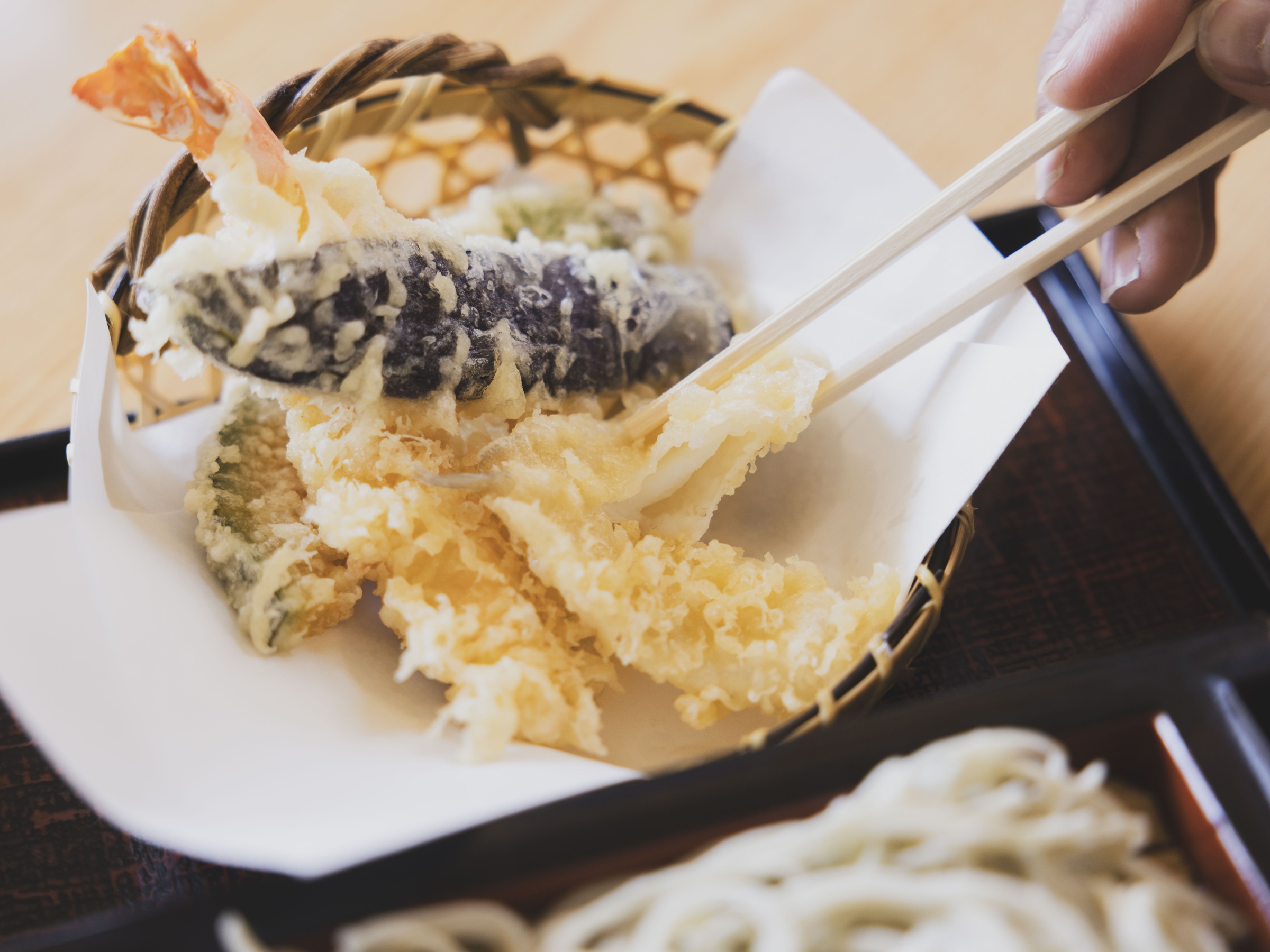 三浦海岸】店主・石井さんが手打ちする 「蕎麦処いしい」の二八蕎麦と