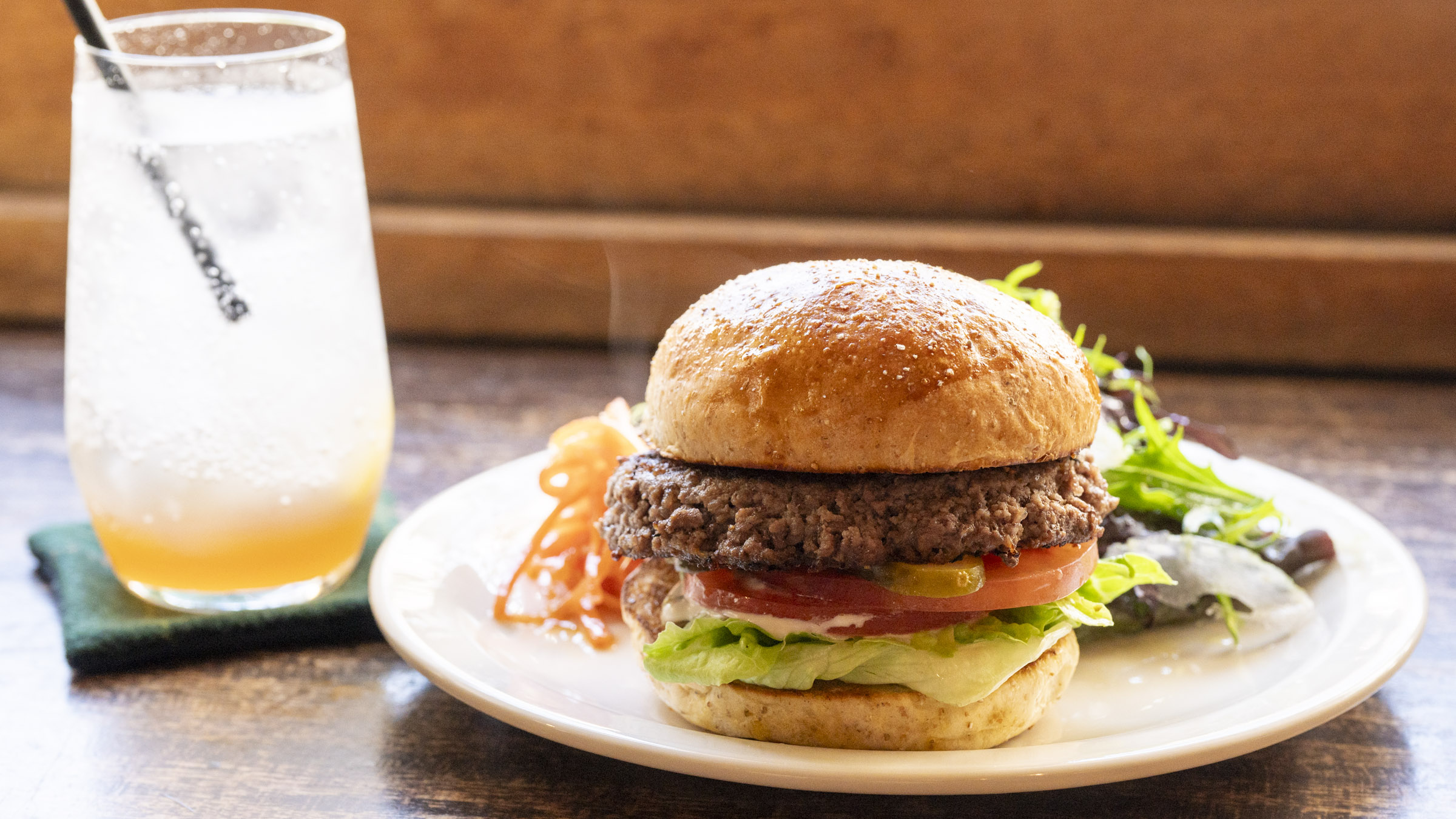 とらさんハンバーガー③ 3rdBurger-16-390x292.png