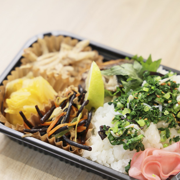 【葉山】「ままあん」の家庭的お弁当800円。冷めても美味しい副菜ぎっしり弁当