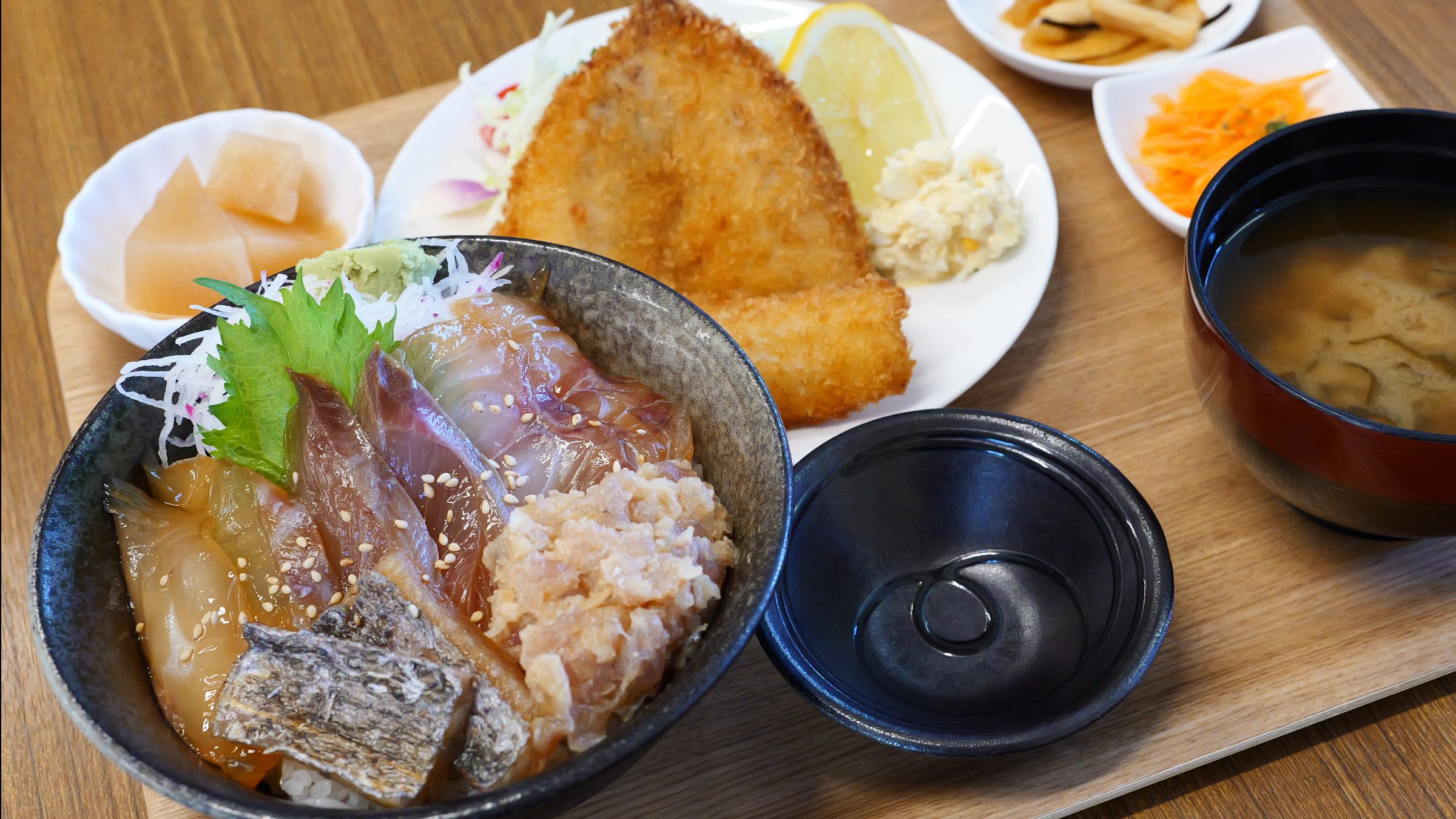 三浦】ブランド魚の宝庫・松輪港の船宿「棒面丸」 直営店が獲れ