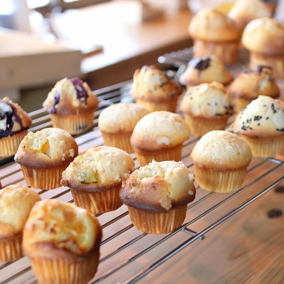 【三浦海岸】6個入り「ハッピーBOX」がお土産にも人気！ミニマフィン詰め合わせ | HIBA