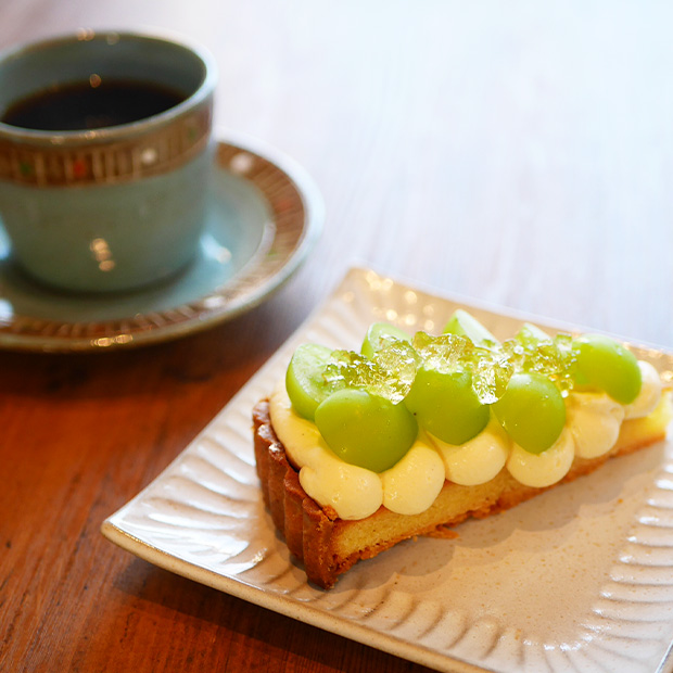 【三浦】とんかつ店で季節のフルーツタルト？ロクベイの“甘くて贅沢”なカフェ時間