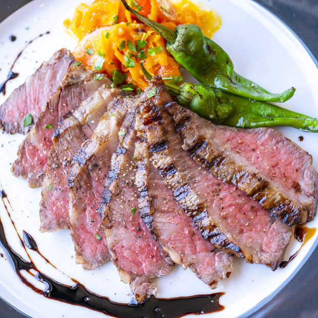 【葉山】あか牛“阿蘇王”を塩で堪能！こだわりが詰まったイタリアン「FRUTTO」