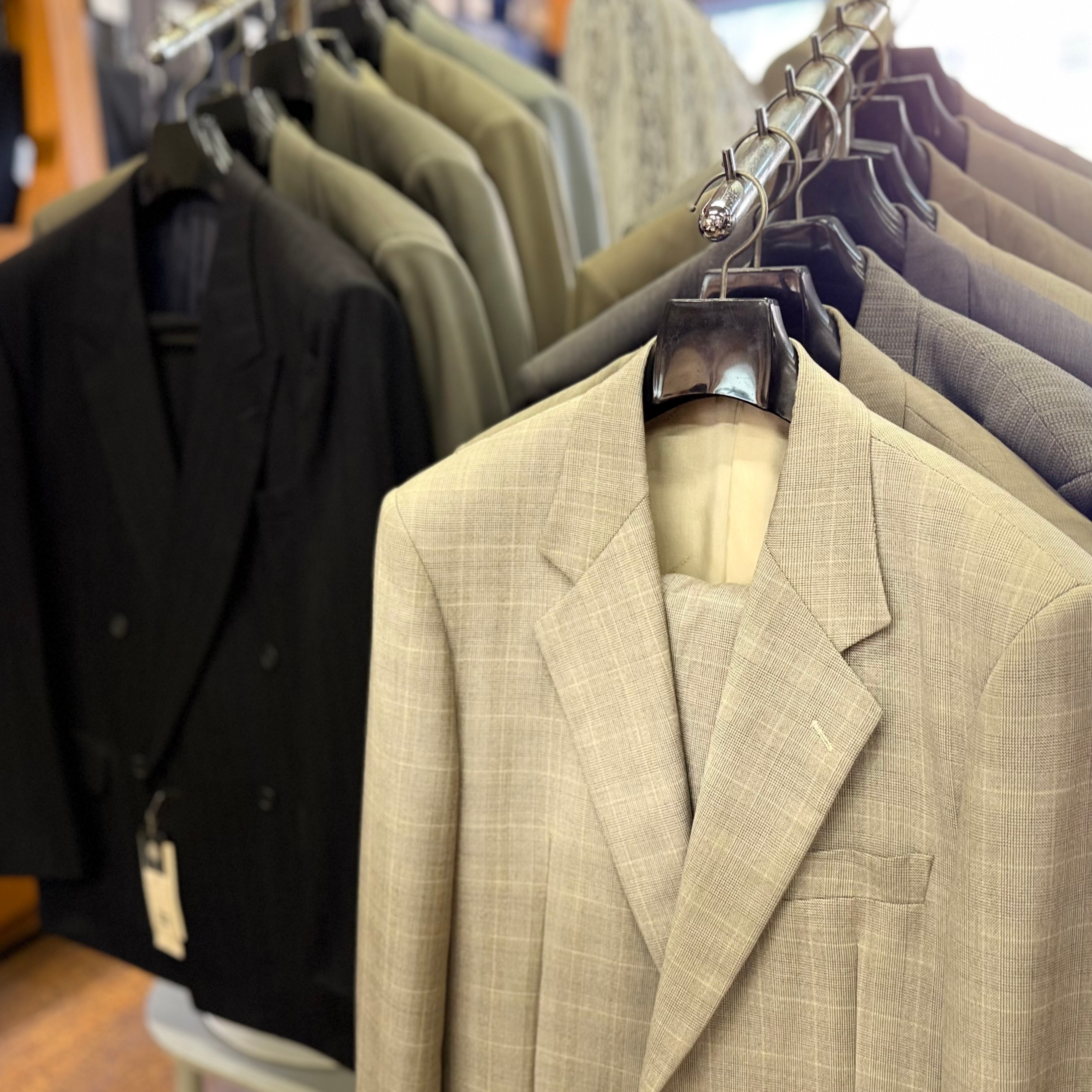 【横須賀】組み合わせは無限大 オーダースーツと街に寄り添う「たかなし洋服店」