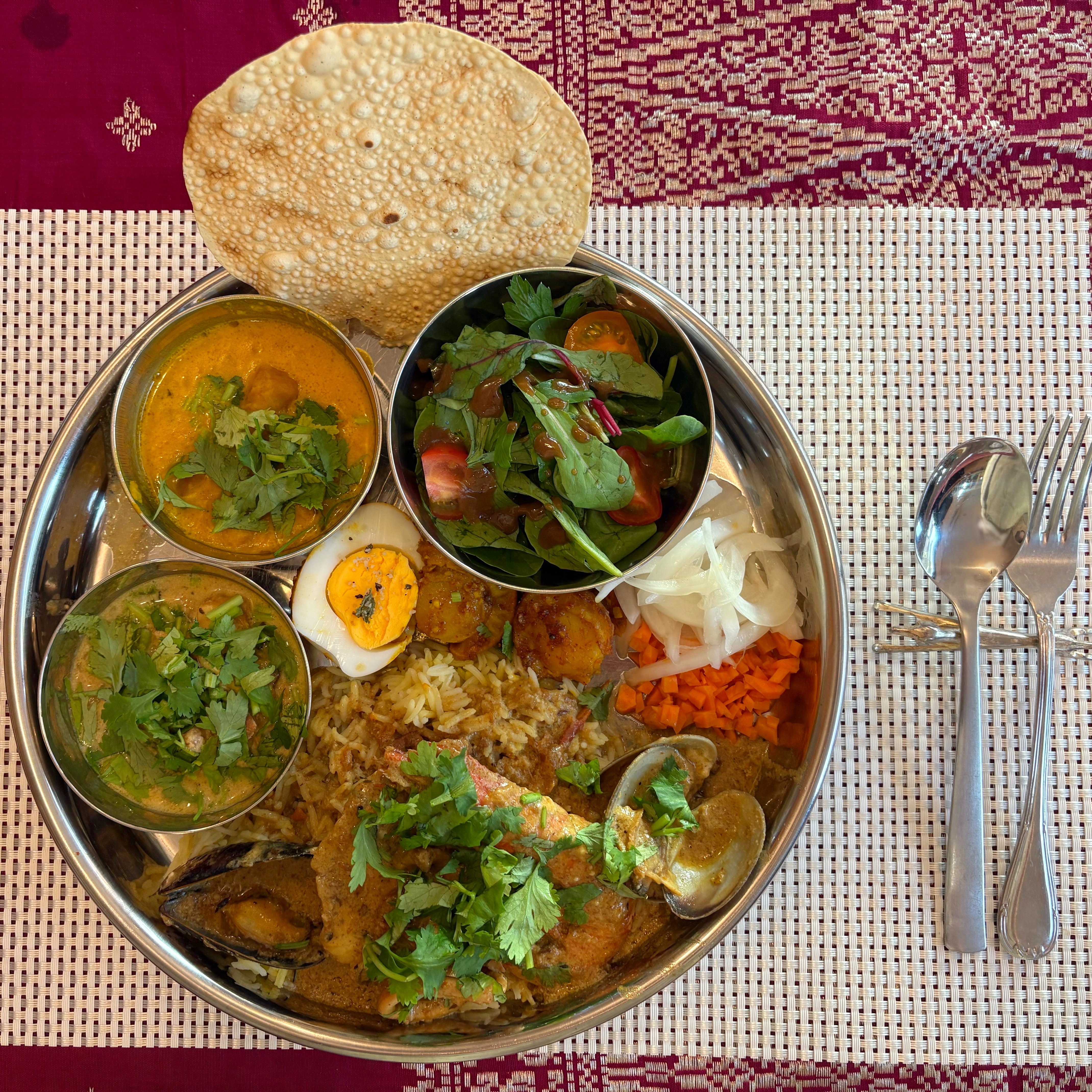 【逗子】スパイスカレー×イタリアンの新境地  the 3 HERBS&SPICES