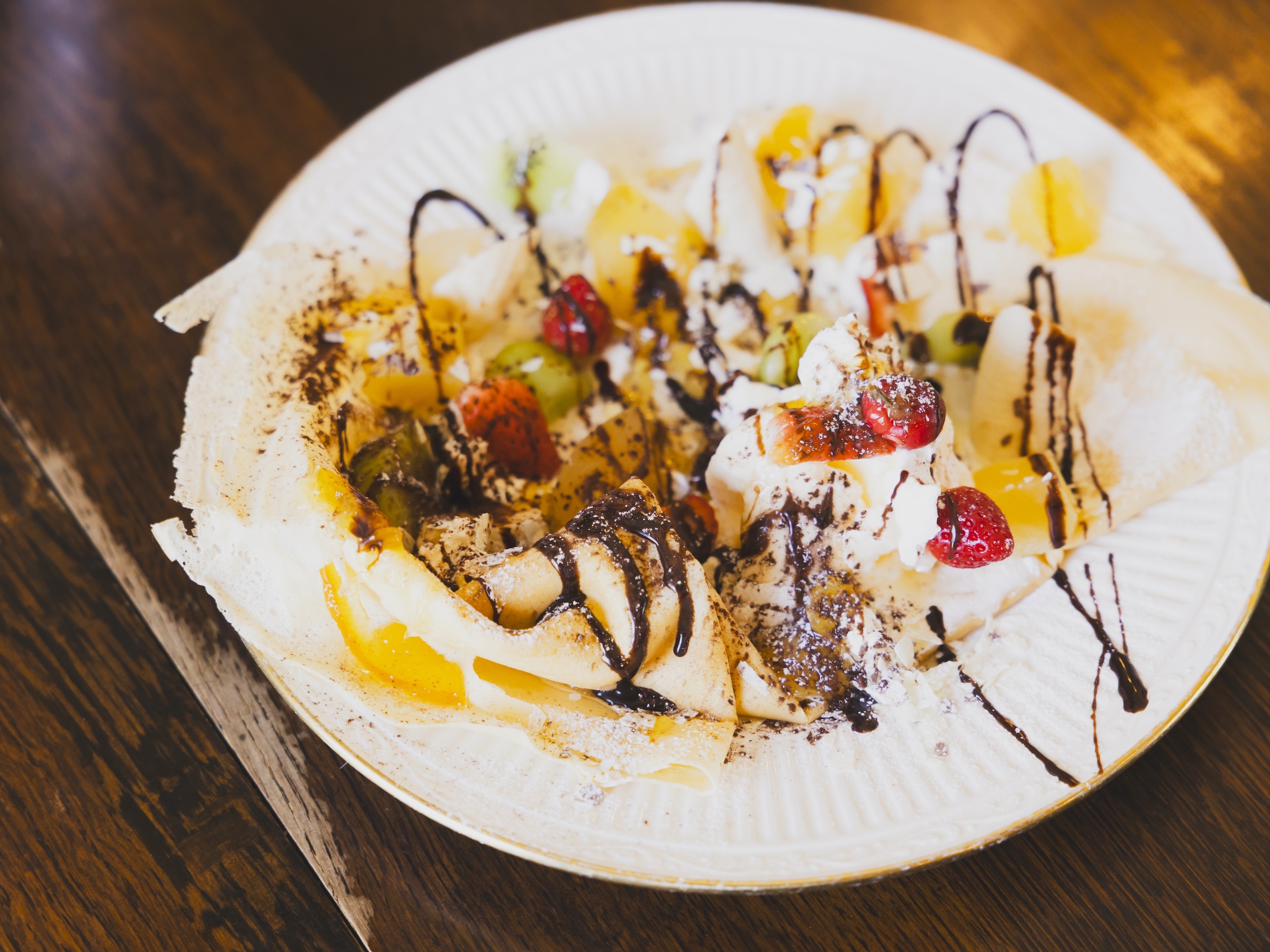 三崎】「クレープ 木の花」石川さんがつくる華やかな「クレープパフェ