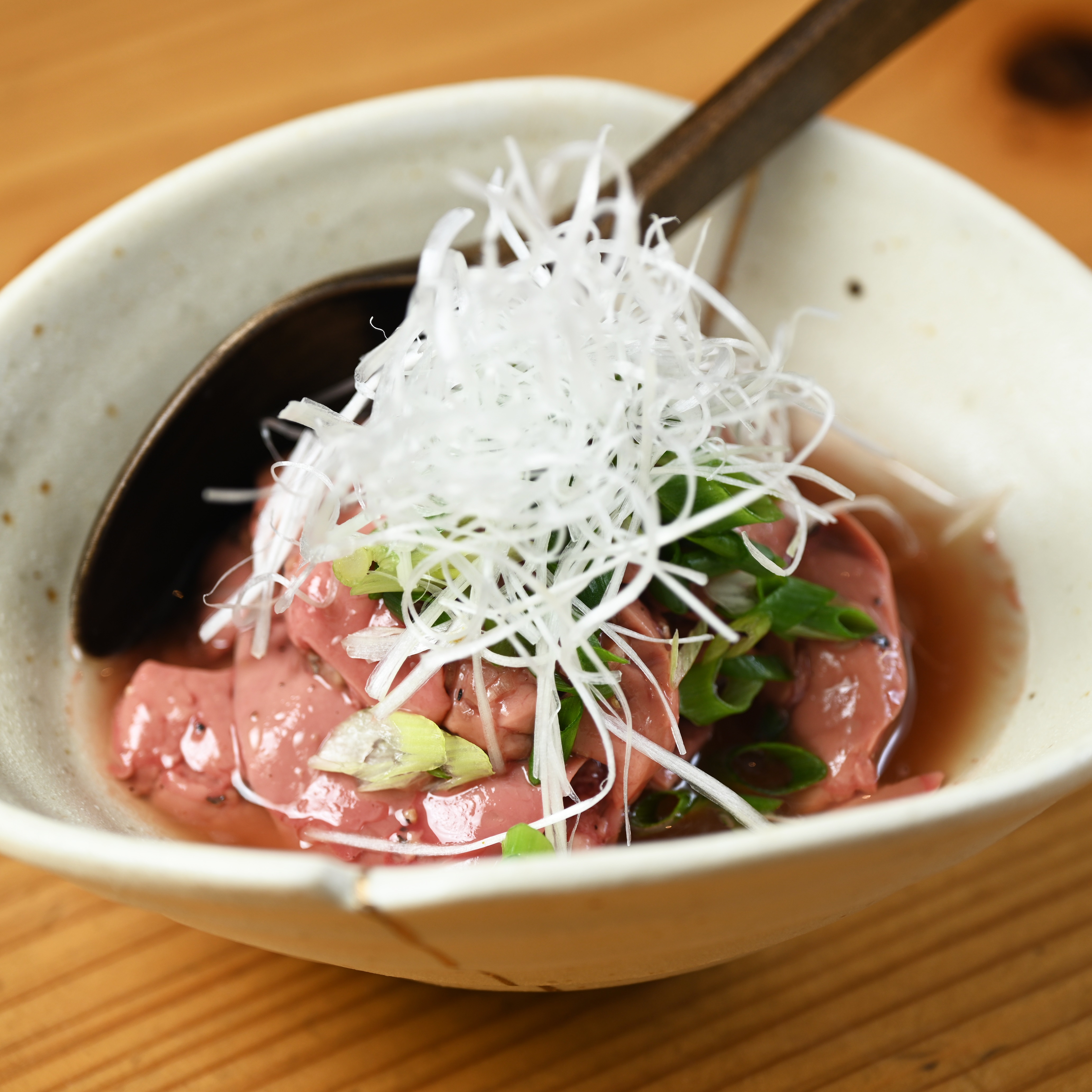 【逗子】リピーター続出！「和酒ビストロKOYA」を人気店に押し上げた“激ウマレバー”に悶絶