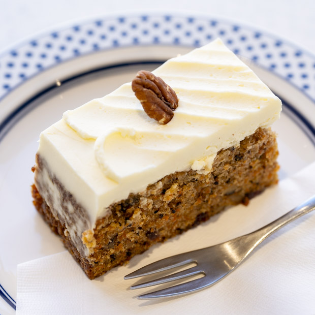 【逗子】「BREATHER COFFEE」スペシャルティ
コーヒーと楽しむキャロットケーキ