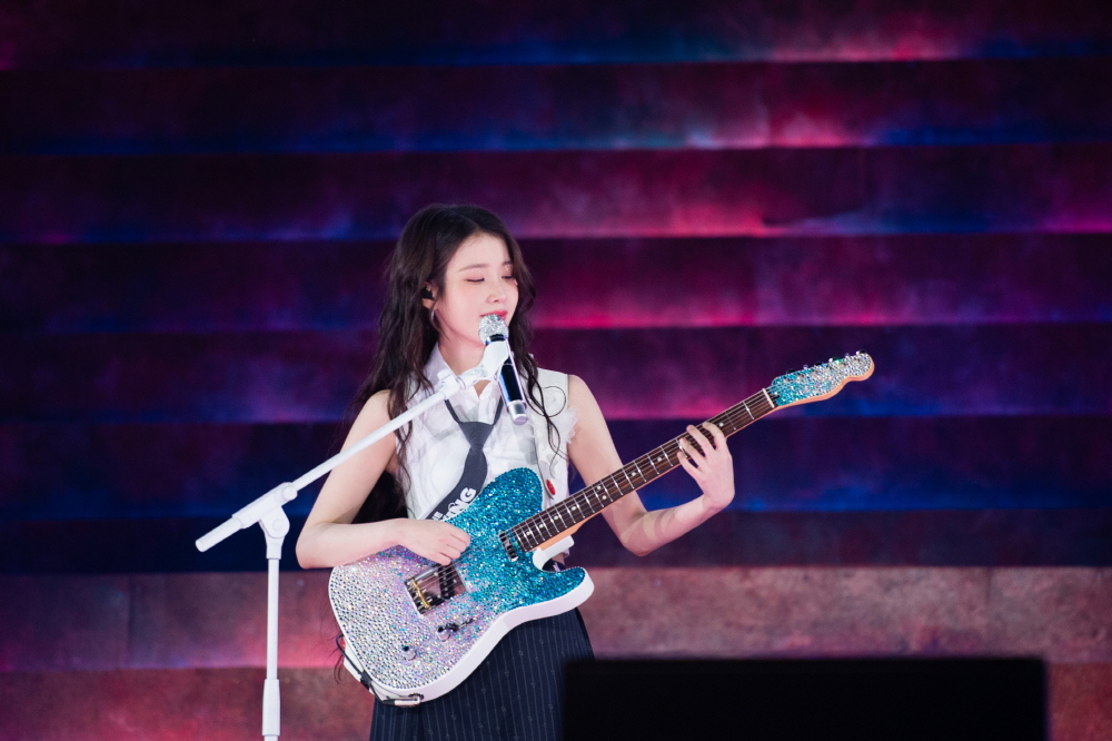 「IU CONCERT : THE WINNING」