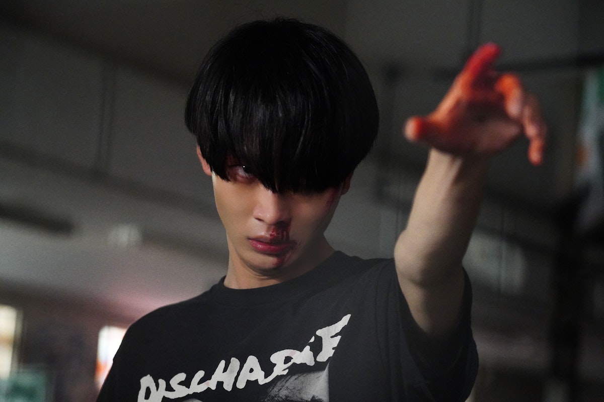 幼男　裸 