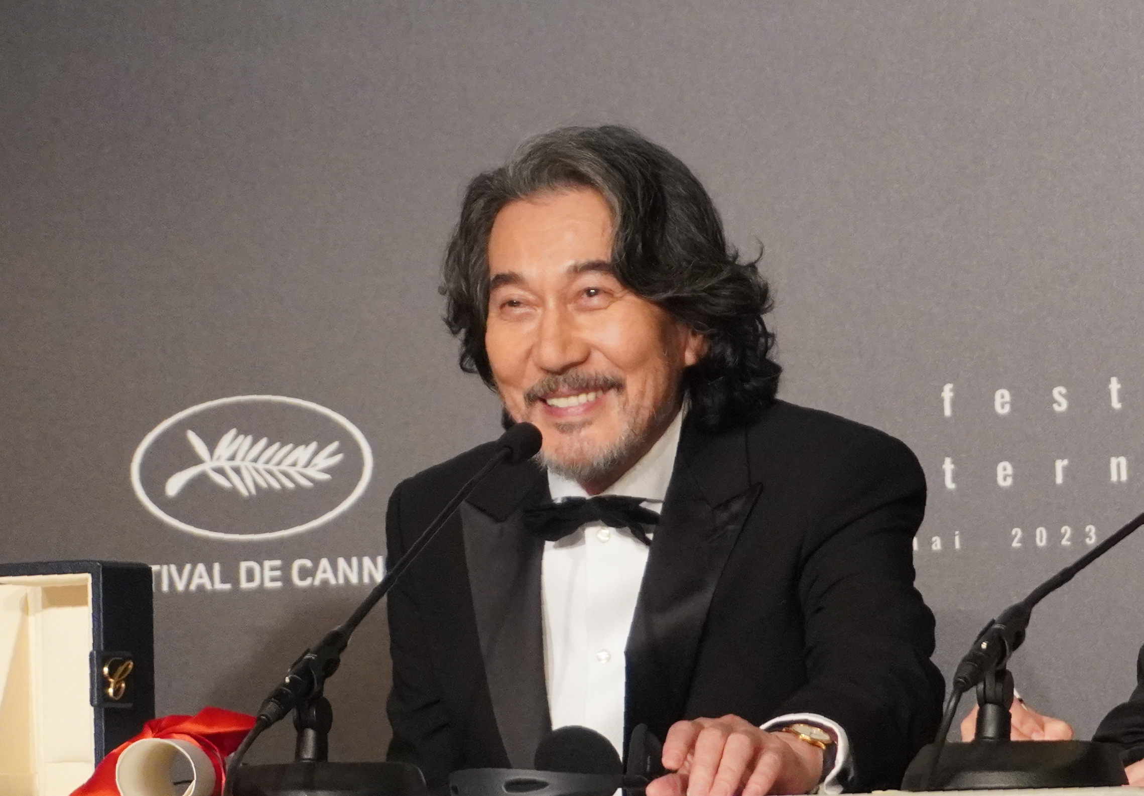 役所広司さん2023年カンヌ国際映画祭男優賞受賞記念鉛筆デッサン 役所広司さん2023年カンヌ国際映画祭男優賞受賞記念鉛筆デッサン