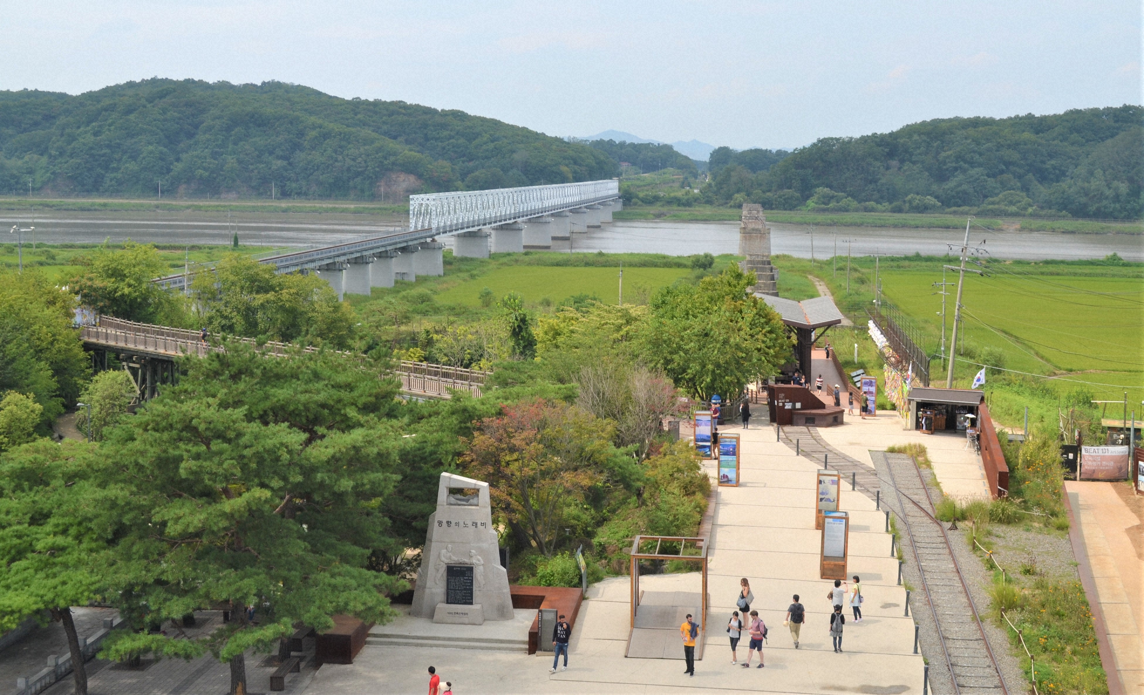 「イムジン河」の舞台になった臨津江。京義線の鉄橋はかかるが……