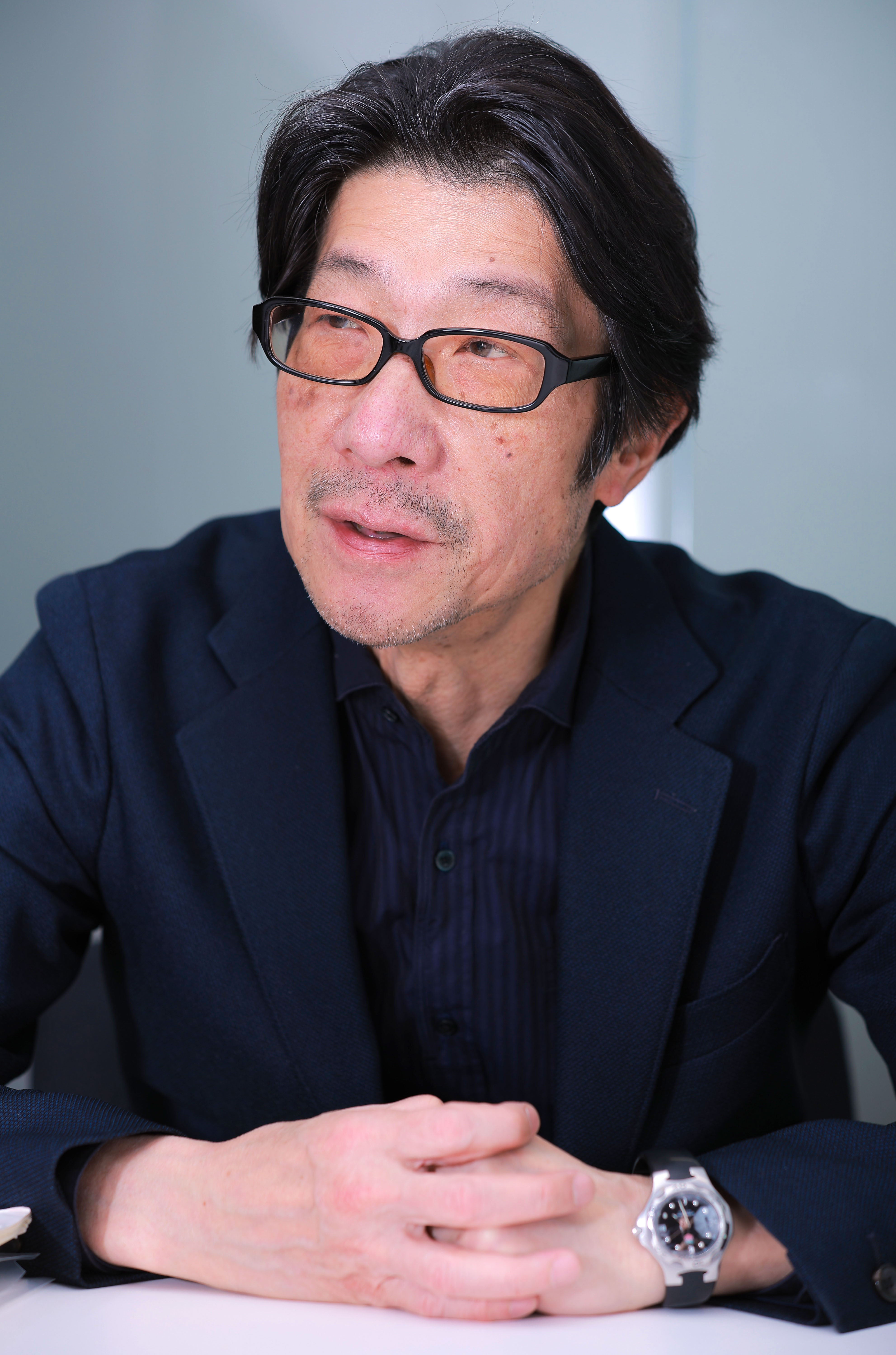 写真【2/4枚】 業界にけんかを売ったふん尿譚で毎日映コン大賞「こういうこともあるんだな」 「せかいのおきく」阪本順治監督 ひとシネマ