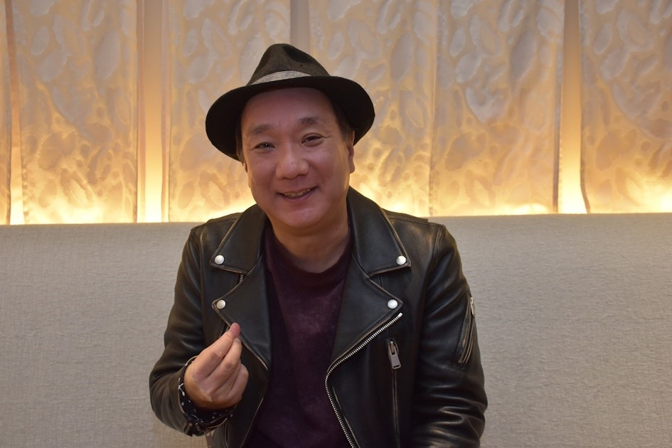 写真【2/2枚】 「新しくて懐かしい日本」での壮絶アクション! 久保監督が語る映画「ゴールデンカムイ」 ひとシネマ