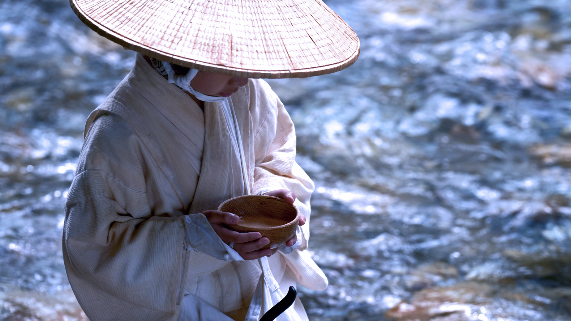 「光る川」