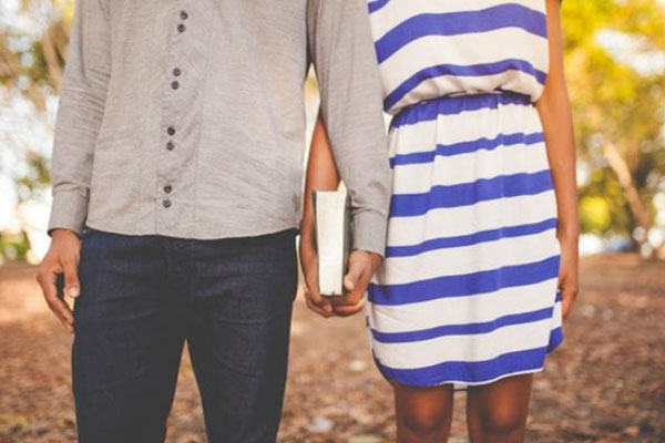 婚活は秋から始めるべき 婚活秋コーデや秋婚活のポイントを徹底紹介 結婚相談所ならサンマリエ 創業40年の実績と上場グループの信頼