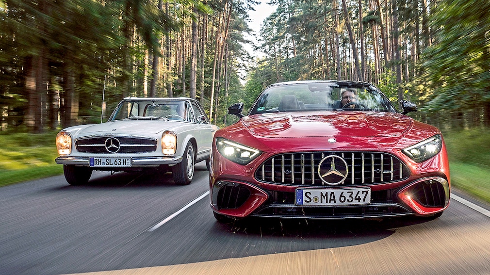 メルセデス 230SL（W113）とメルセデスAMG SL63（R232） 約60年の
