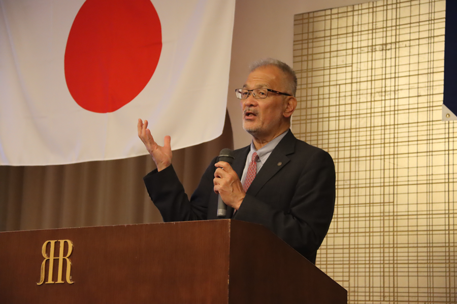 基調講演には日本自動車車体整備協同組合連合会・小倉龍一会長が登壇した