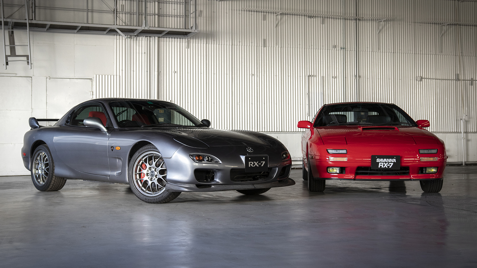 マツダ、人気の旧型車、RX-7（FC、FD）とロードスター（NA）の最終調達