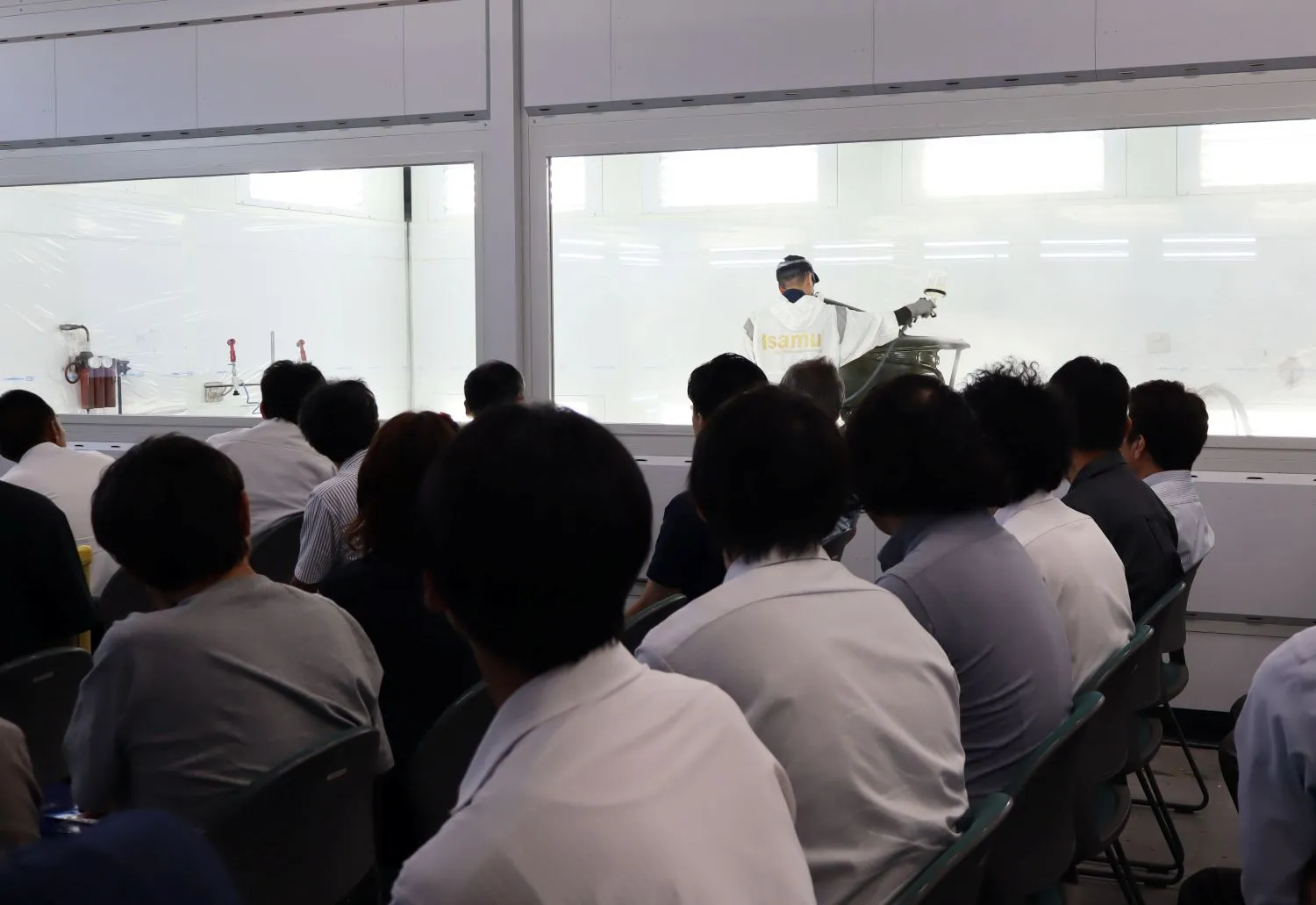 イサム塗料、2025年特約店研修会を開催
