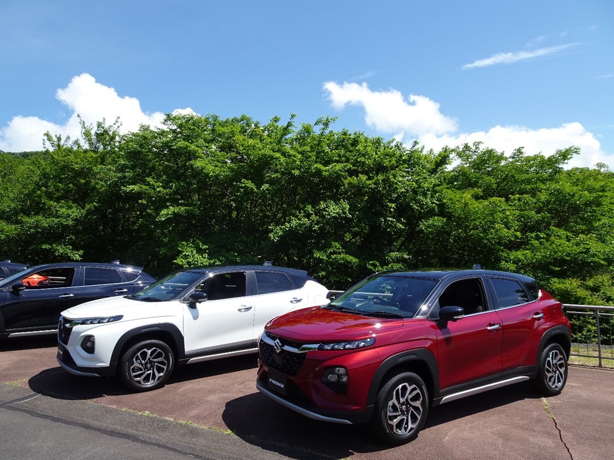 スズキのクーペスタイル新型SUV「フロンクス(FRONX)」の画像