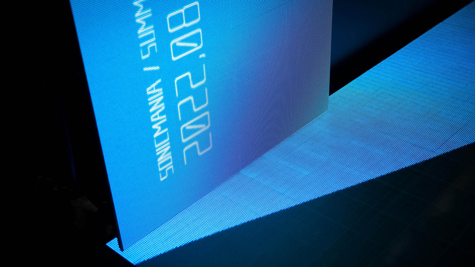 Turntable Orchestra | STARRYWORKS inc.